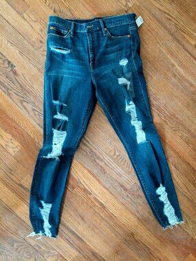 GAP 1969 Super High Rise True Skinny NWT! Size 30R